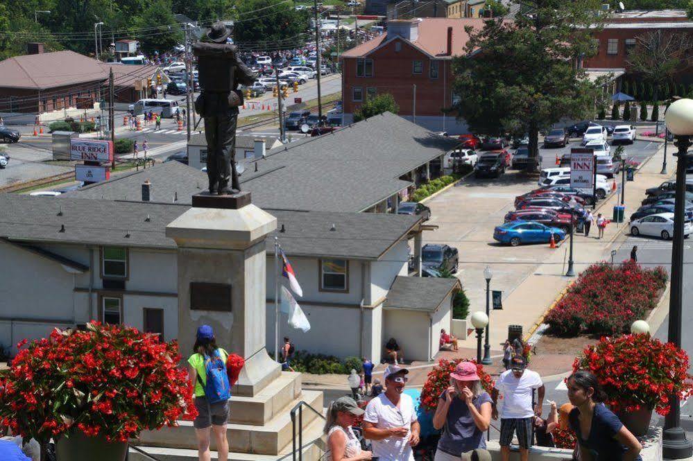 Blue Ridge Inn Sylva Bagian luar foto